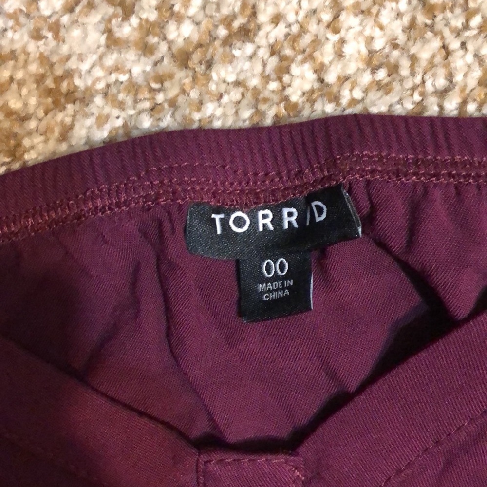Adjustable strap top - Picture 2 of 5
